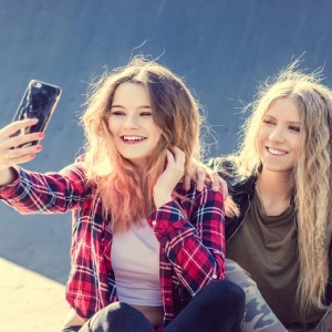 How to Keep iPhone's AirDrop Safe for Your Teen