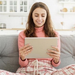 Avoid Excessive Screen Time This Winter