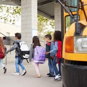 How to Transition Kids to School Year Screen Time Rules