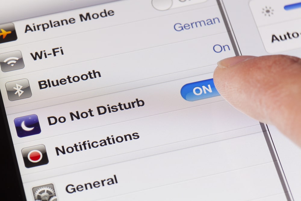 The Do Not Disturb option on iOS lets users disable the phone during drive time